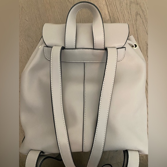 LEATHER BACKPACK. Brand: KC Jagger. Taupe colour. Great condition. - Picture 2 of 3